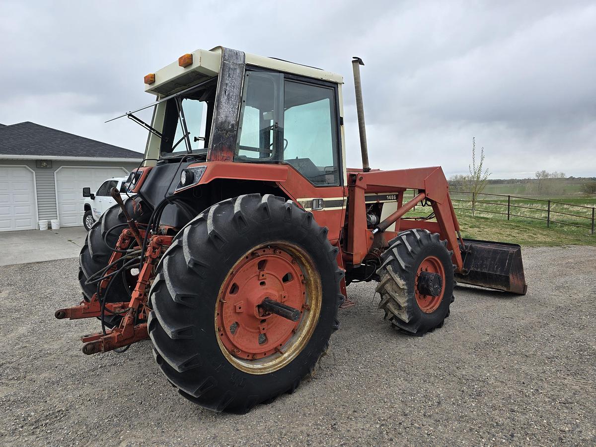 Used International 1486 Tractor w/ Loader