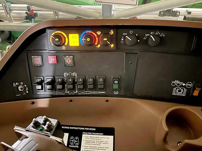 Used John Deere 4830 Sprayer w/ Aluminum Booms - 2400 hrs