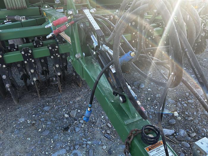 Used 2022 Great Plains 20' Grain Drill and No-Till Caddy ** 6" spacing**