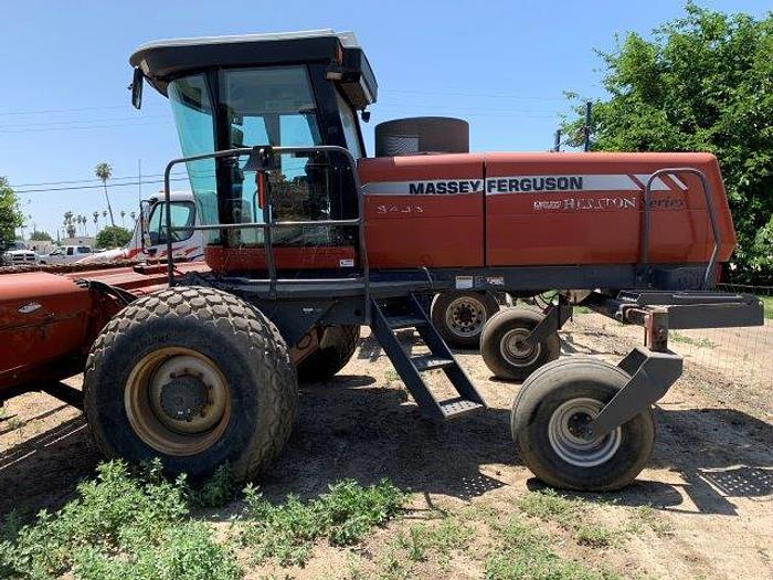 Used 2009 Massey Ferguson 9435 Windrower