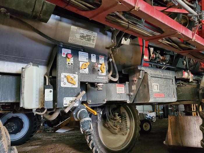Used 2017 Case Patriot 4440 Sprayer