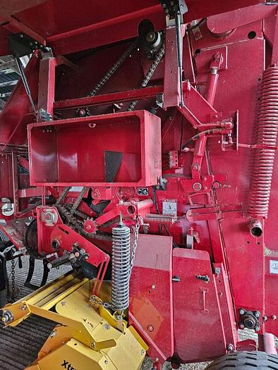 Used 2014 New Holland BR7060 Round Baler w/ 10k bales
