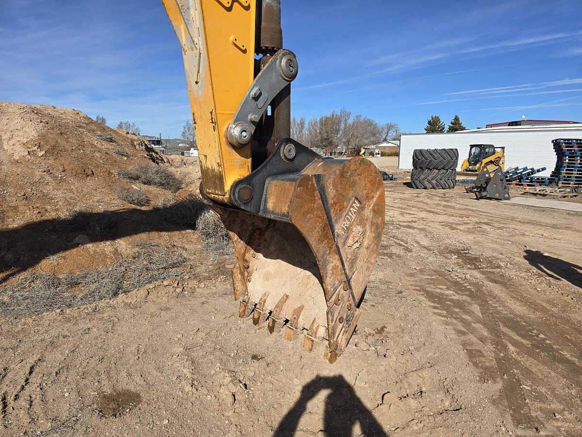 Used 2019 Liebherr R924 LC Excavator