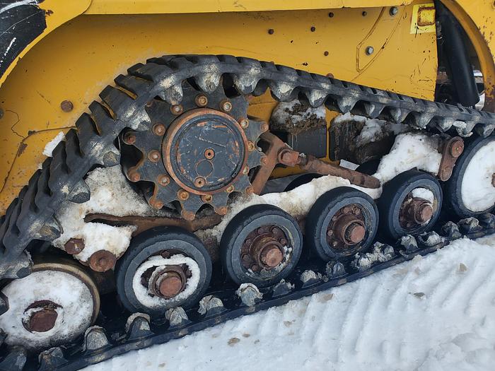 Used 2012 Cat 247B3 Skid Steer w/ 3000 hrs