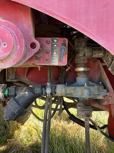 Used Miller Nitro 200 Sprayer w/ 60' Boom - 1000 gal