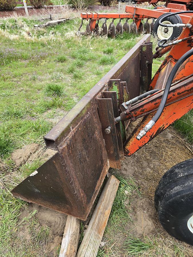 Used Oliver 1655 Tractor w/ Loader + Grapple