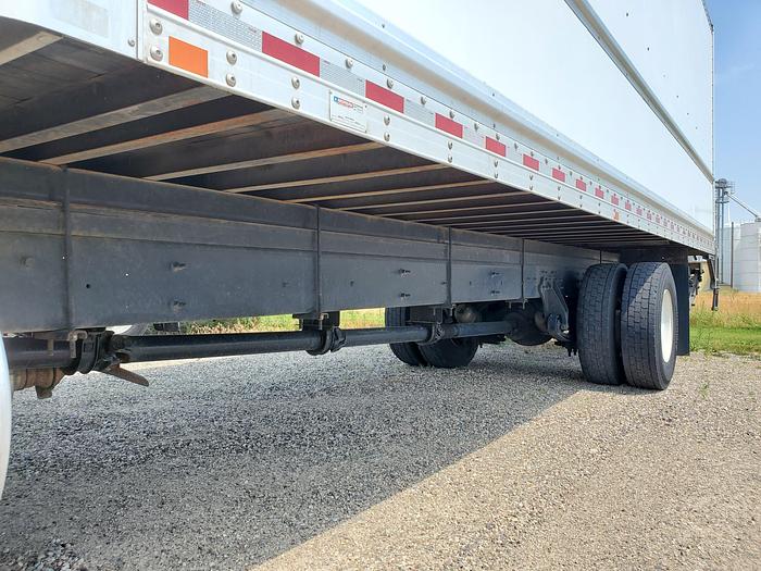 Used 2019 26' International Box Truck w/ Liftgate