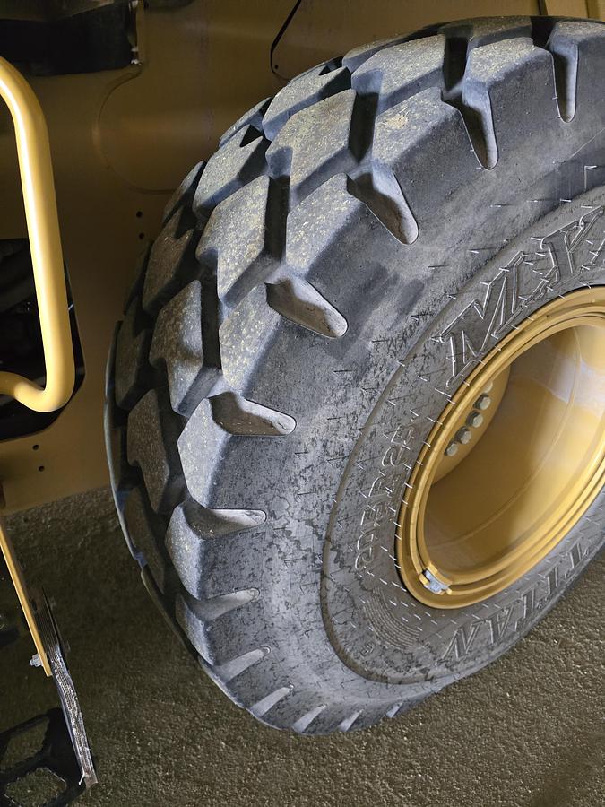 Used 2018 Cat 926M Wheel Loader w/ 1400 hrs