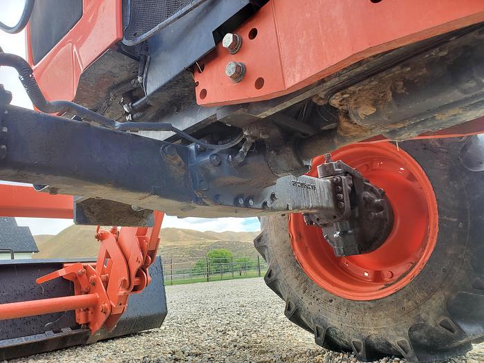 Used 2012 Kubota M110GX Tractor w/ Loader