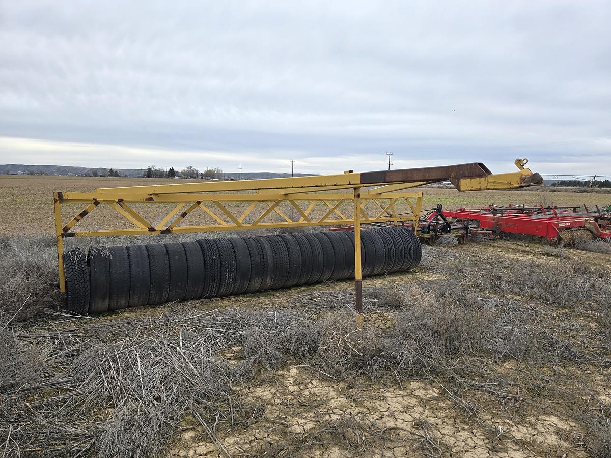 Used 17' Rubber Tire Roller
