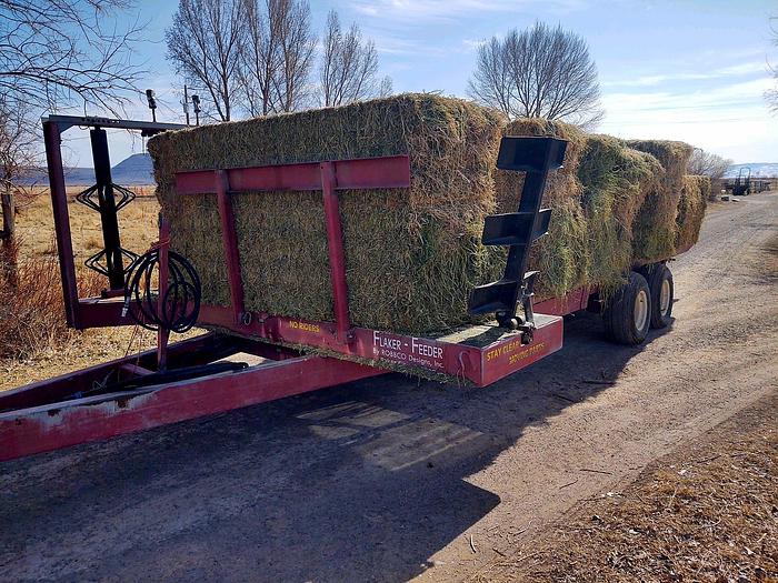 Used 2008 Robbco 7 Bale Feeder Flaker
