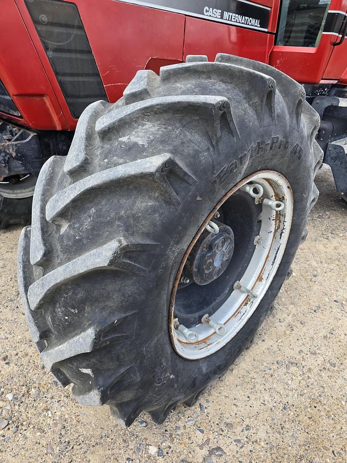 Used 1994 Case 7240 Tractor