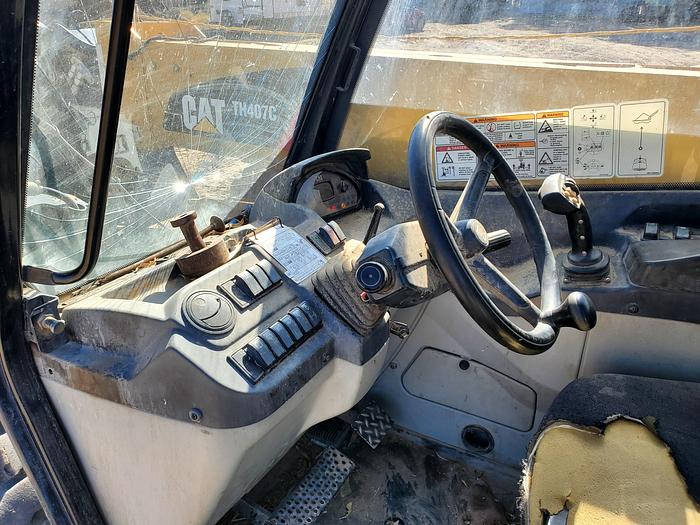 Used 2015 Cat TH407C Telehandler - 3500 hrs