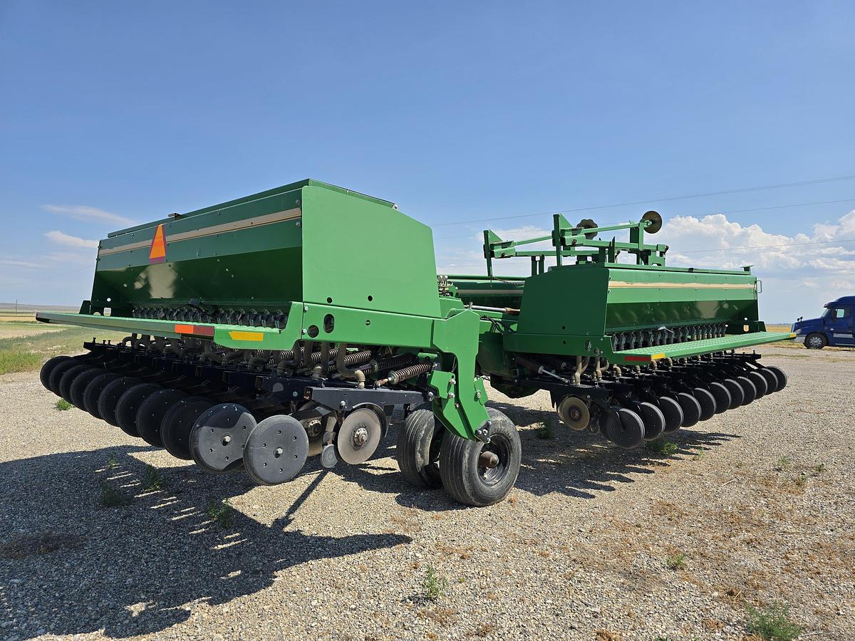 Used 40' Great Plains 3S-4000 Grain Drill