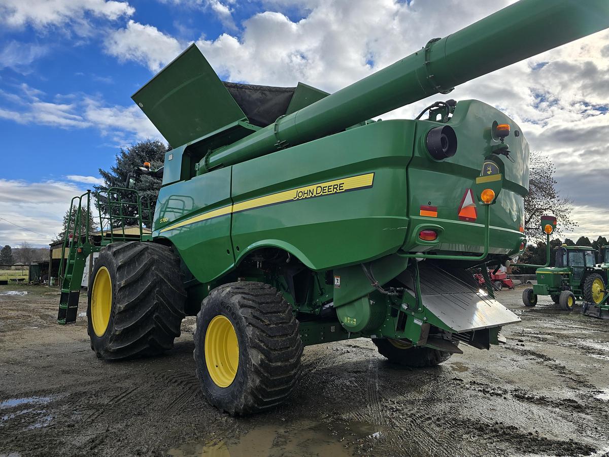 Used 2018 John Deere S780 Combine