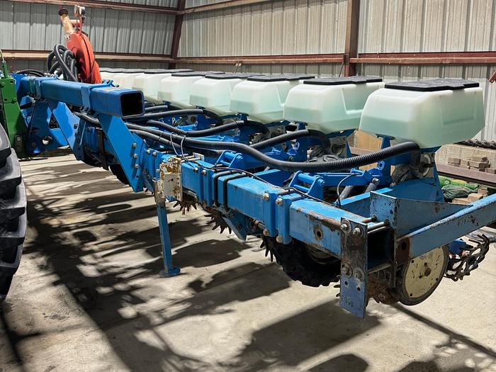 Used 12R22 Monosem NG Beet Planter