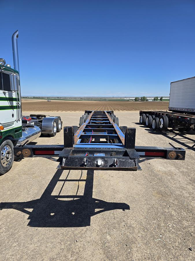 Used 40' Pratt Container / Chassis Trailer - 4 Axle
