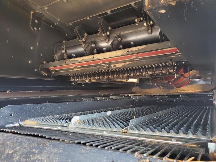 used-2022-case-ih-8250-combine-w-152-eng-hrs-for-sale-in-montana