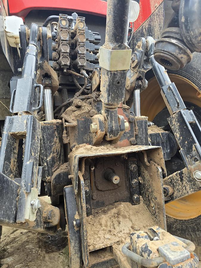 Used Versatile 335 Tractor w/ 2800 hrs