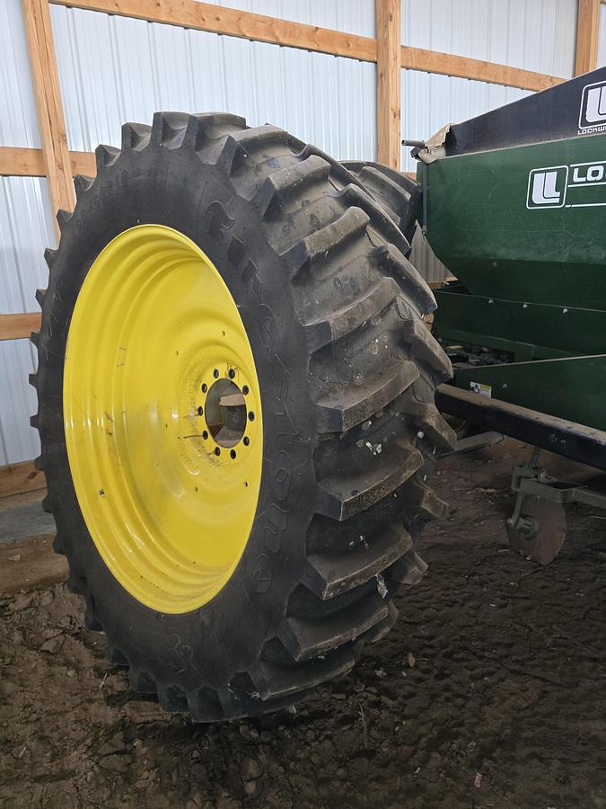 Used 2022 John Deere 8R 280 Tractor w/ 200 hrs