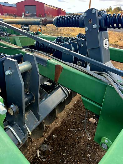 Used 2017 12' Wishek 842N Offset Disk