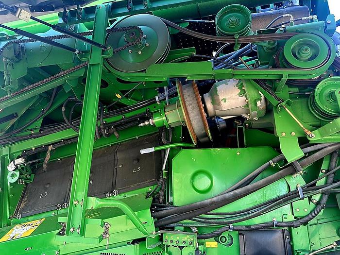 Used 2009 John Deere 9770 STS Combine ** Excellent Condition **