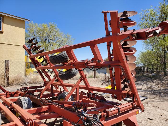 Used 33' Sunflower 1541 Tandem Disk