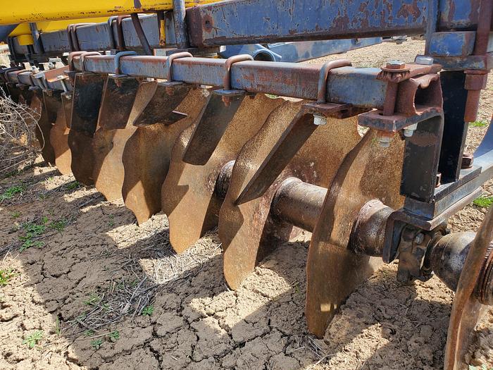 Used 22' Ezee-On 1600 Heavy Tandem Disk