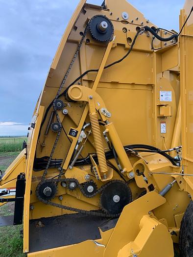 Used 2022 Vermeer 605N Rounnd Baler ** only 1300 Bales **