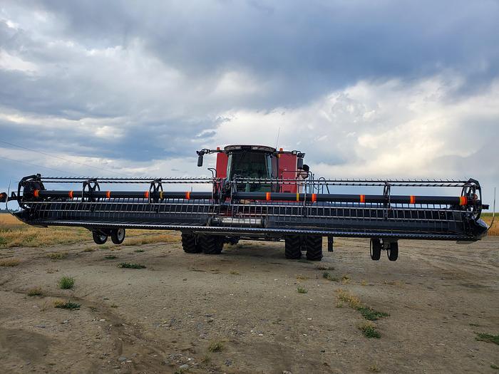 Used 40' Macdon D65-D Draper Header