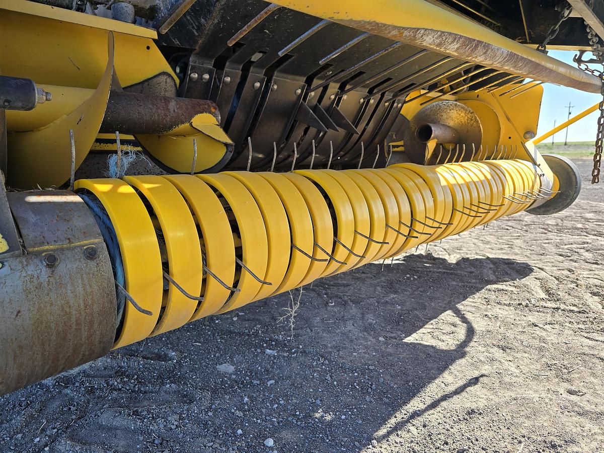Used ** Auction ** 2007 New Holland BB960A Baler - 3x4