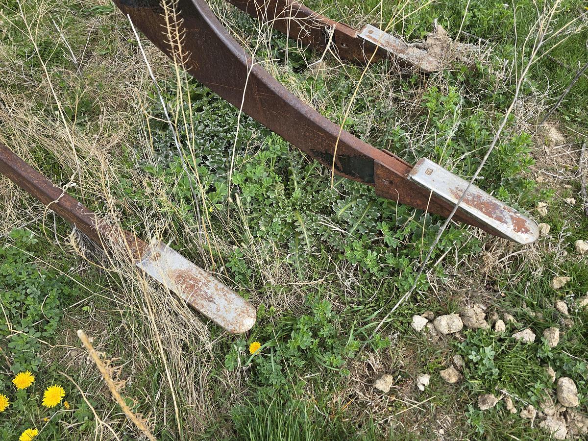 Used Miskin S-207 Ripper - 7 Shank