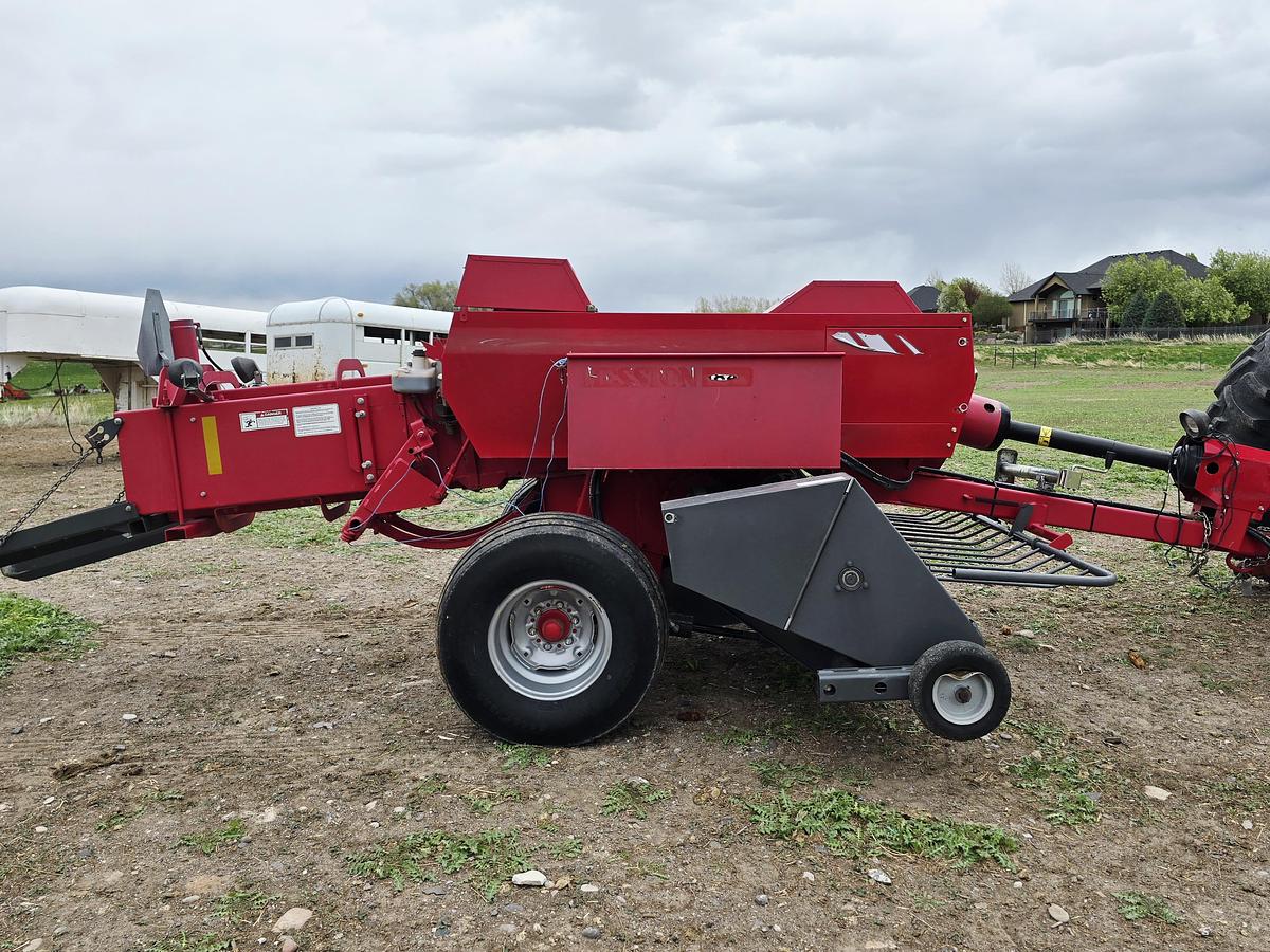 Used 2014 Massey Ferguson 1841 Baler
