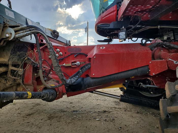 used-2022-case-ih-8250-combine-w-152-eng-hrs-for-sale-in-montana