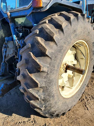 Used 1991 Ford 8830 Tractor w/ Loader