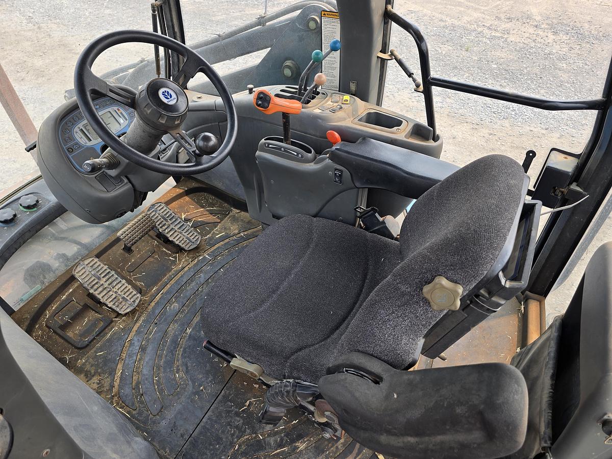 Used New Holland TV140 Bi-Directional Tractor w/ 3200 hrs