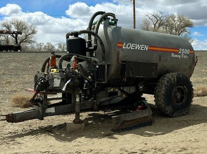 Used 2008 Loewen 2500 HoneyVac Manure Tank for Sale in Nevada No...