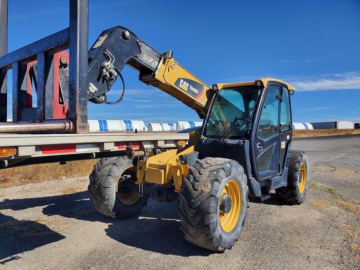 Used 2019 Caterpillar TH408D Telehandler