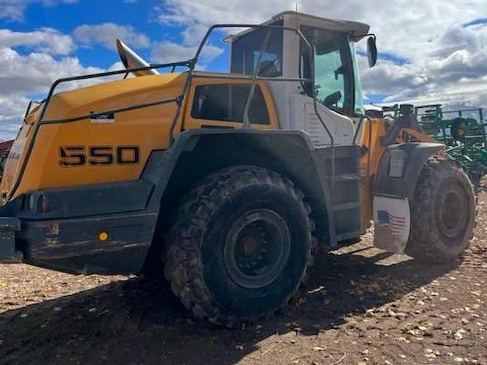 Used 2017 Liebherr L550 Wheel Loader w/ 4500 hrs