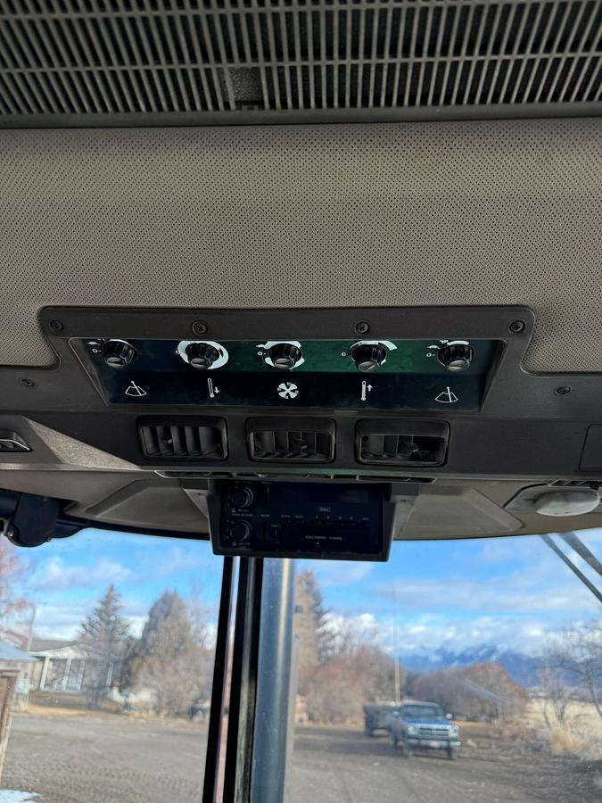 Used John Deere 4955 Tractor w/ 10k hrs