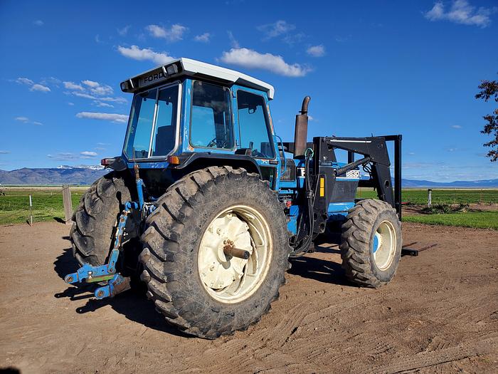 Used 1991 Ford 8830 Tractor w/ Loader