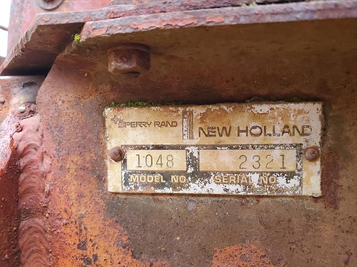 Used New Holland 1048 Balewagon