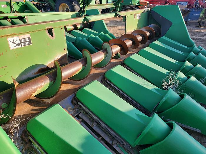 Used 8R22 John Deere 444 Corn Header