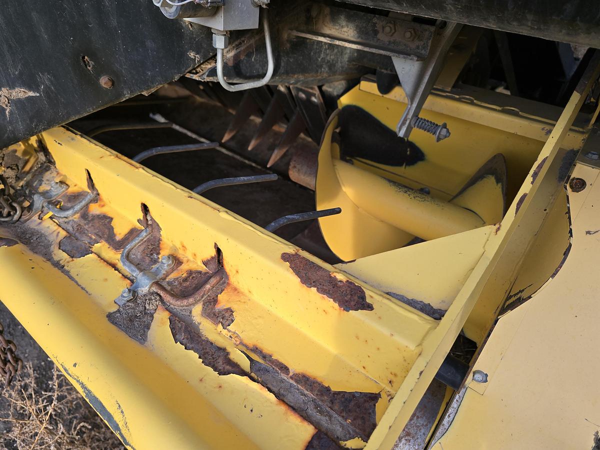 Used 2007 New Holland BB960A Baler