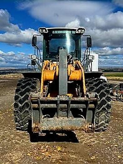 Used 2017 Liebherr L550 Wheel Loader w/ 4500 hrs