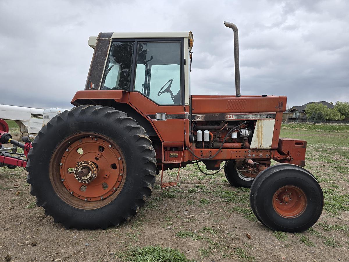 Used International 1486 Tractor w/ Loader