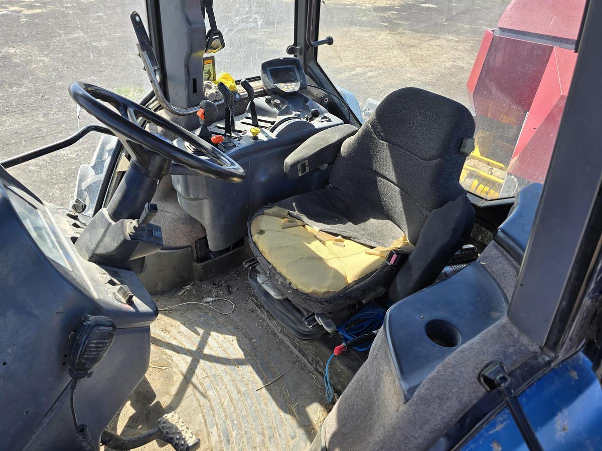 Used ** Going to Auction ** Ford Genesis 8970 Tractor