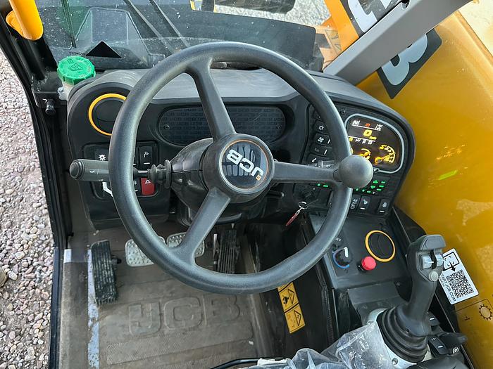 Used 2023 JCB 525-60 AGRI Telehandler w/ 60 hrs
