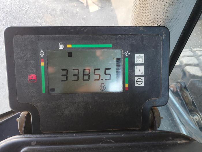 Used 2003 Hesston 8550S Rotary Windrower w/ 3300 hrs