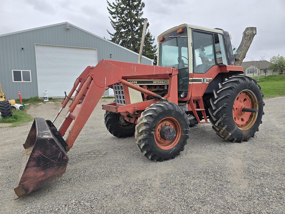 Used International 1486 Tractor w/ Loader